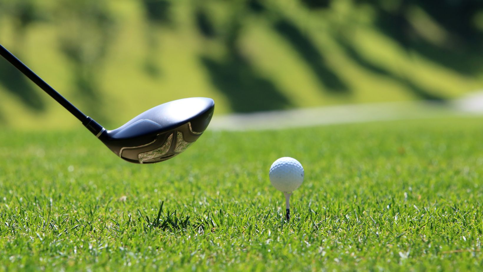 How Golf Simulators Improve Your Swing
