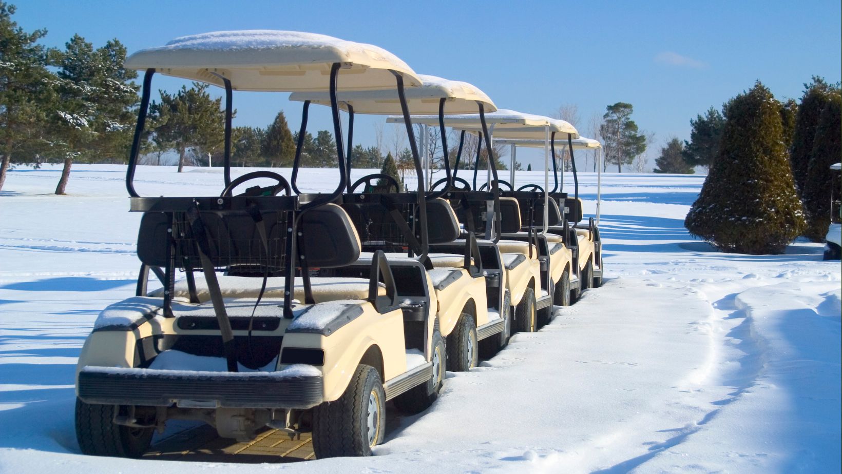 Why Golf Simulators Are a Hole-in-One Solution for The Winter