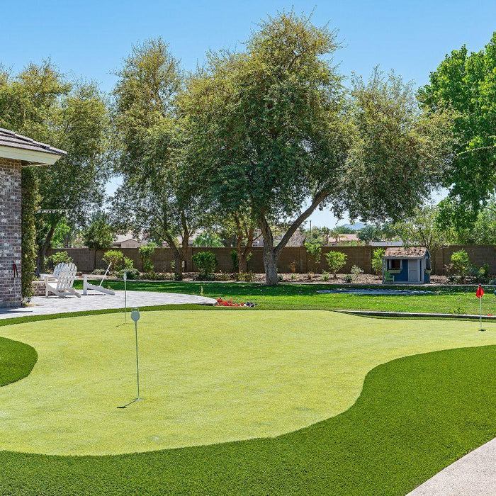 The Benefits of Having a Putting Green at Home - Simply Golf Simulators
